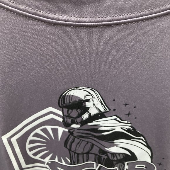 2018 WALT DISNEY WORLD Star Wars Dark Side HALF Marathon shirt size L Grey EUC - Picture 3 of 8